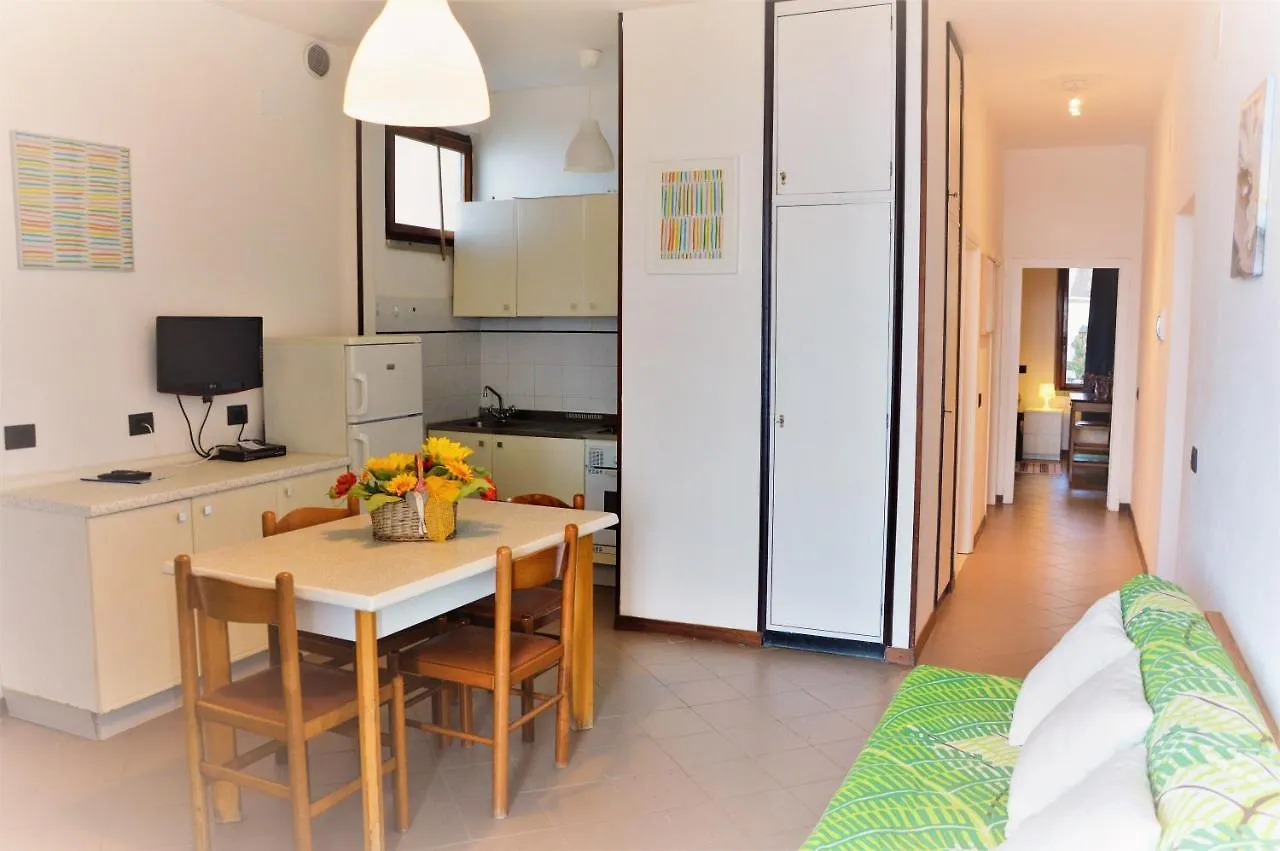 Baia Etrusca Resort Риоторто
