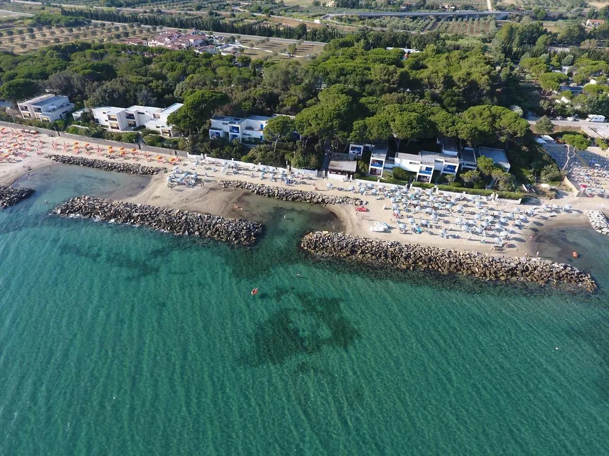 Baia Etrusca Resort Riotorto 2*,